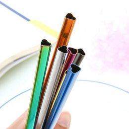 „Herz“-Strohhalm – gerade – 215 x 8 mm – 6 Farben erhältlich