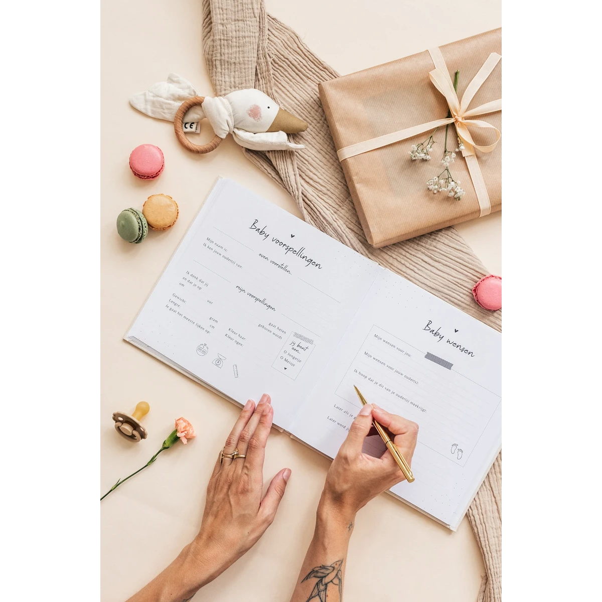 Fyllbooks Mijn babyshower boek - Linnen Taupe