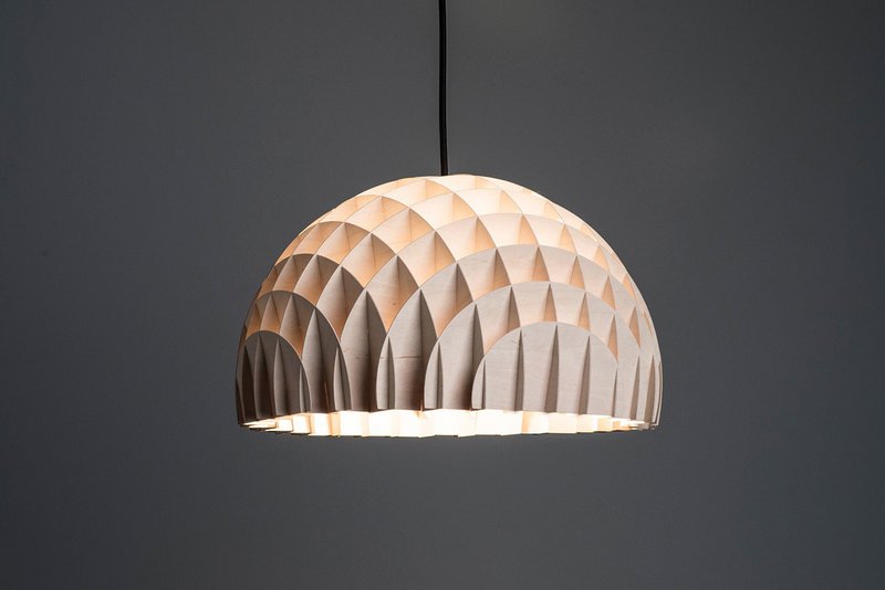 Lampada da soffitto a sospensione ad arco in compensato