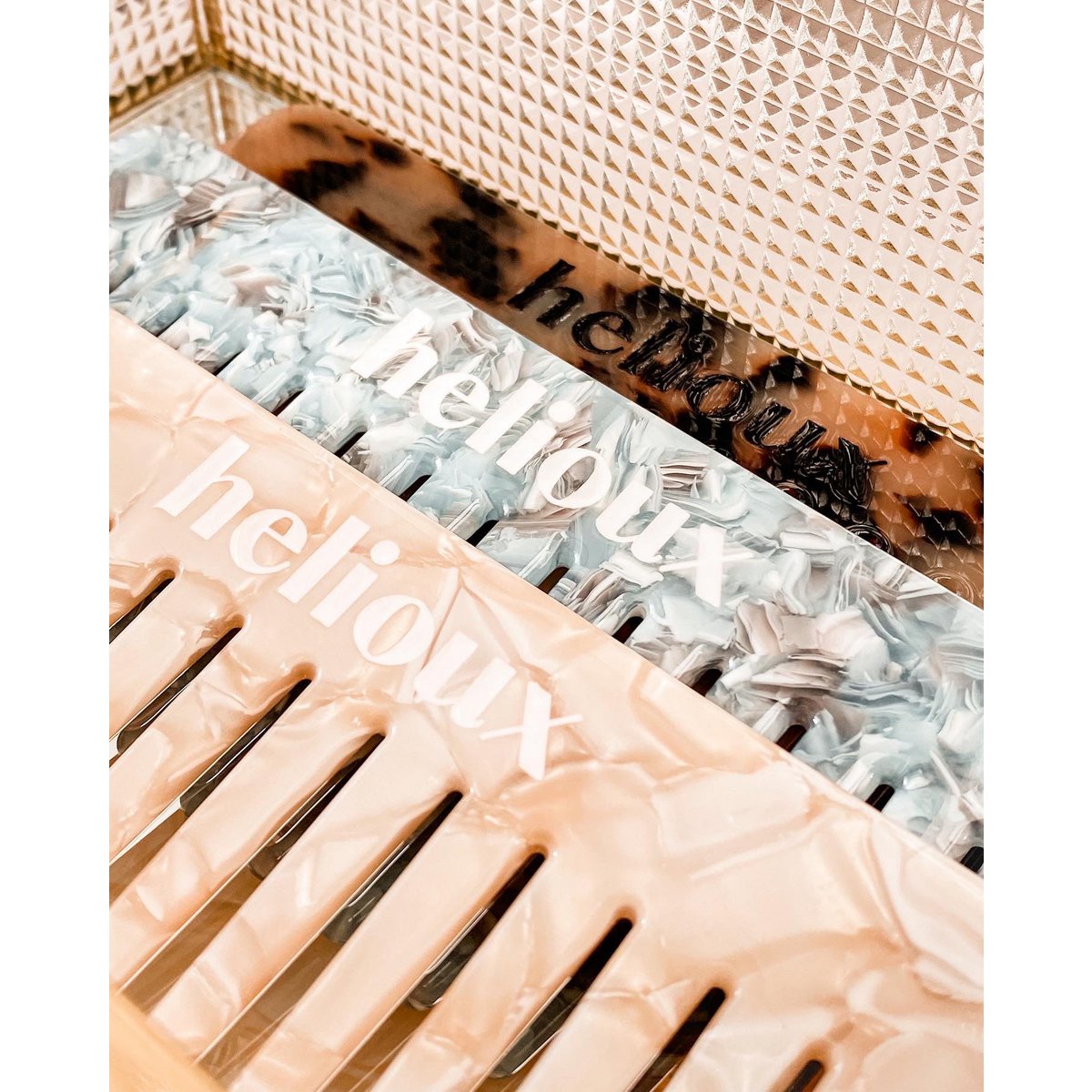 LIV HAIR COMB