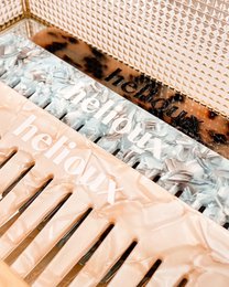 LIV HAIR COMB