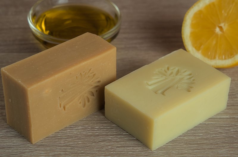 HAIR RITUALS hårsæbe-shampoo bar med laurbær, avocado og abyssinian olie