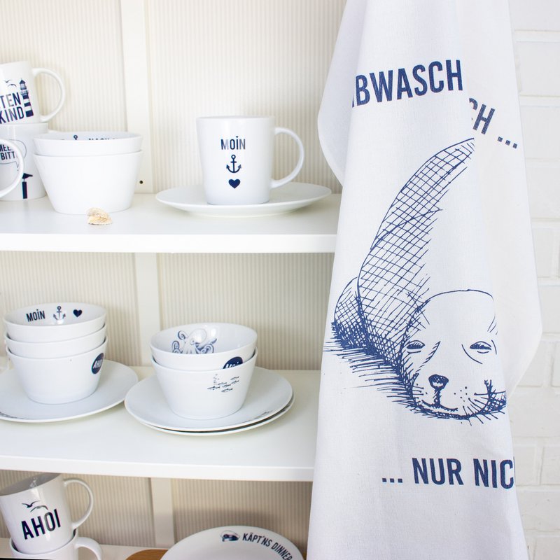 Tea towel “Lazy Seal”