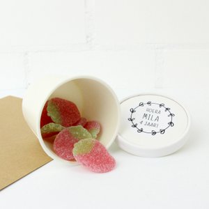 White containers with lid