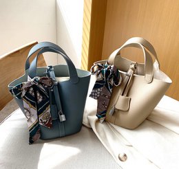 Borsa 2 in 1 AnBeck "The rinfrescante Lady" (2 opzioni di colore)