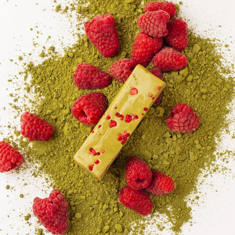 Vegansk glutenfri proteinbar "Matcha + Raspberry" 45G