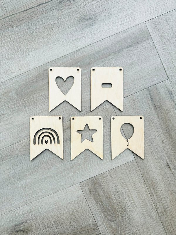 Wooden letter flags [figures] 5 pieces