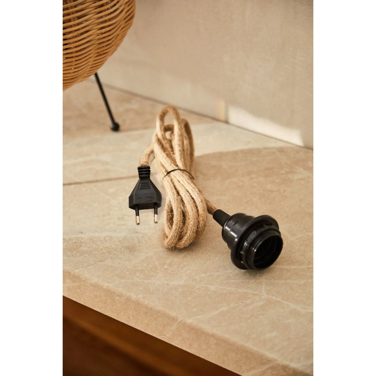 Lampenkabel aus Jute mit Stecker