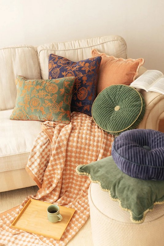 Kussenhoes | Mirage Scallop Abrikoos kussenhoes van Sanctuary Living