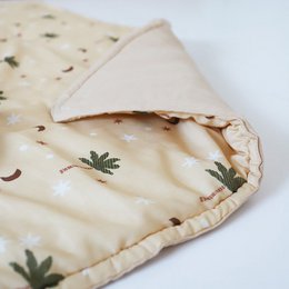 JAIPURY baby rest mat printed with small palm trees