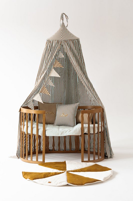 Nursery canopy with ruffle "blue and brown stripes"