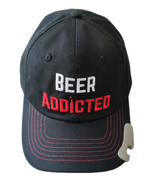 BeerAddicted Hat mit Flaschenöffner auf Visier