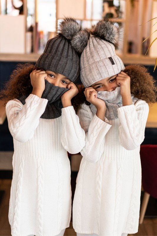 Dubbellaagse muts en snood met POM POM! 10% wol! Gemaakt in Polen