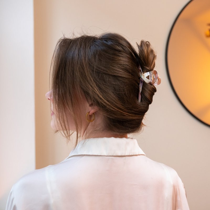 Twist Hair Claw Clip – Pink