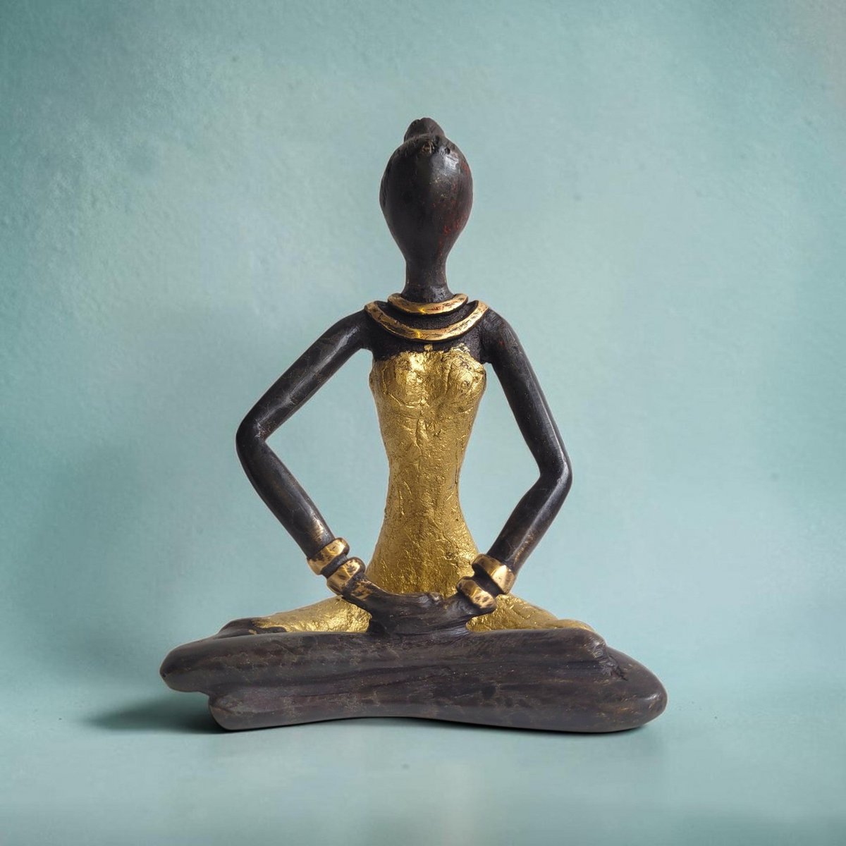 ESCULTURA DE BRONZA YOGA "INDA" | por Derme | diferentes colores
