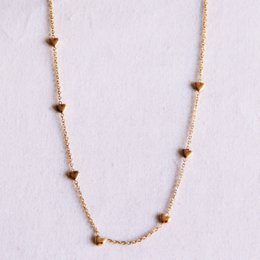 Delicate necklace with hearts - gold