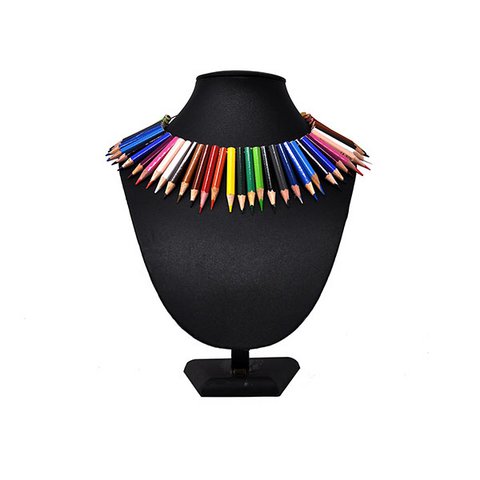 Pencils choker with 40 pencils