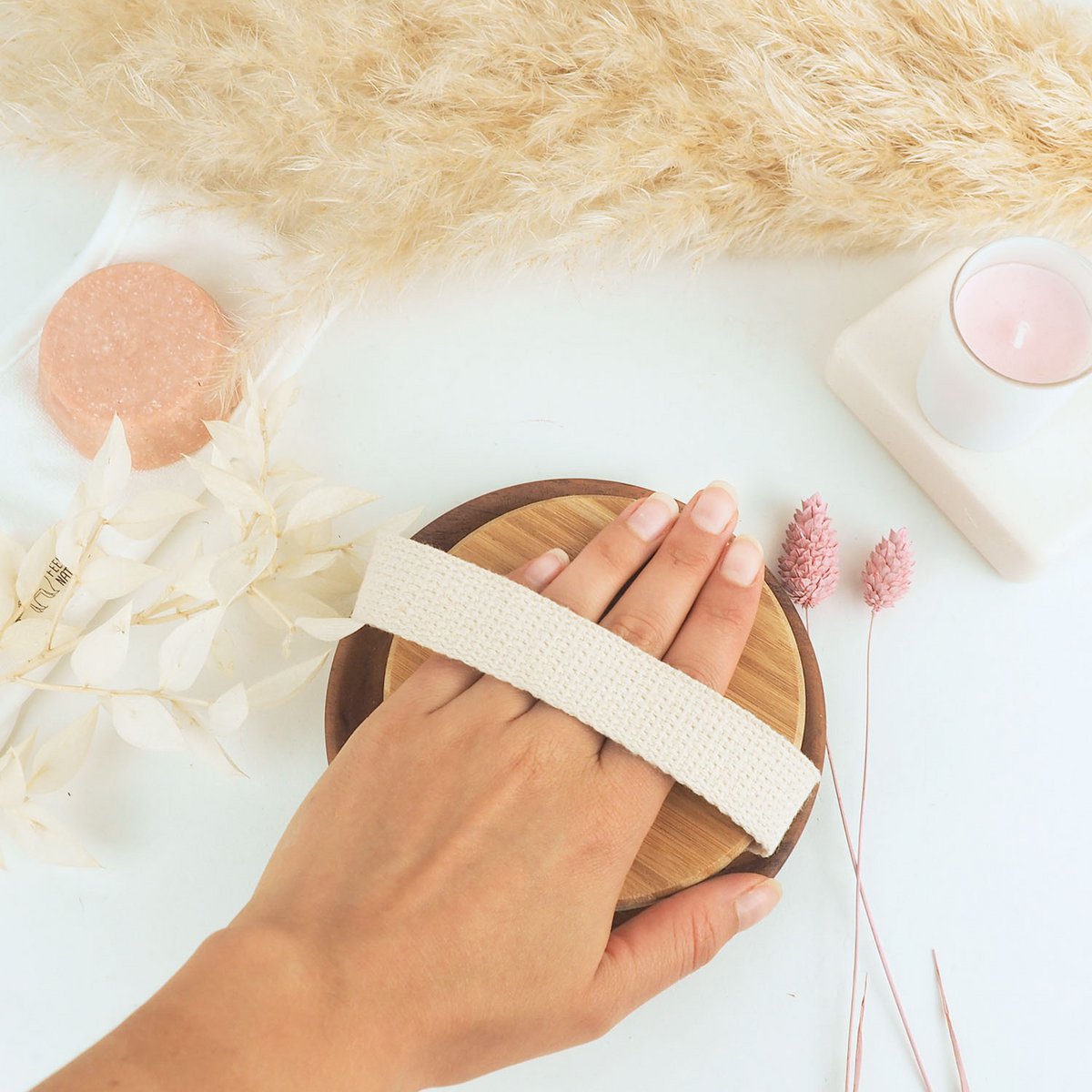 Exfoliating and massage body brush - Natural feel