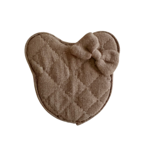 Bear box with bow 7x7cm tetra cartouche