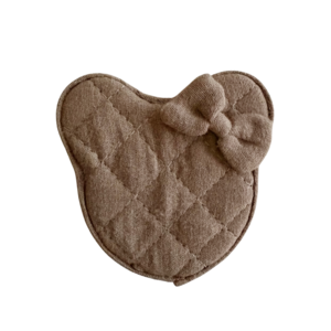 Bear box with bow 7x7cm tetra cartouche