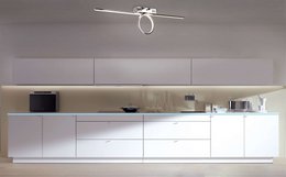 Plafond LED "Boucle" de 75 cm de long, en métal et plastique colorants en chrome