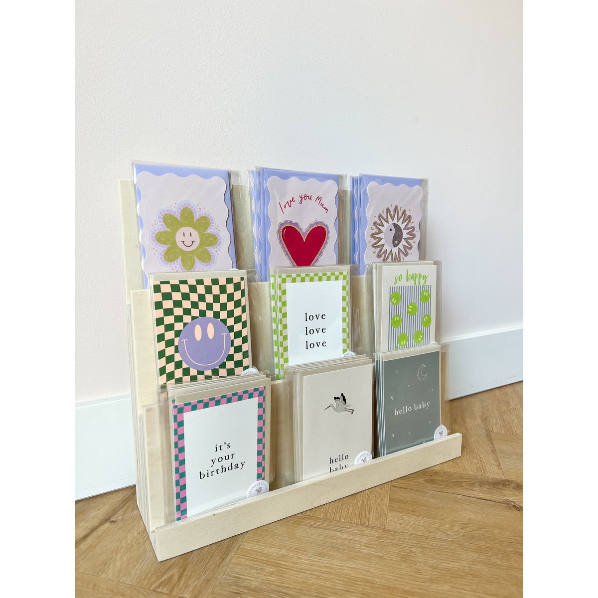 Houten kaartendisplay