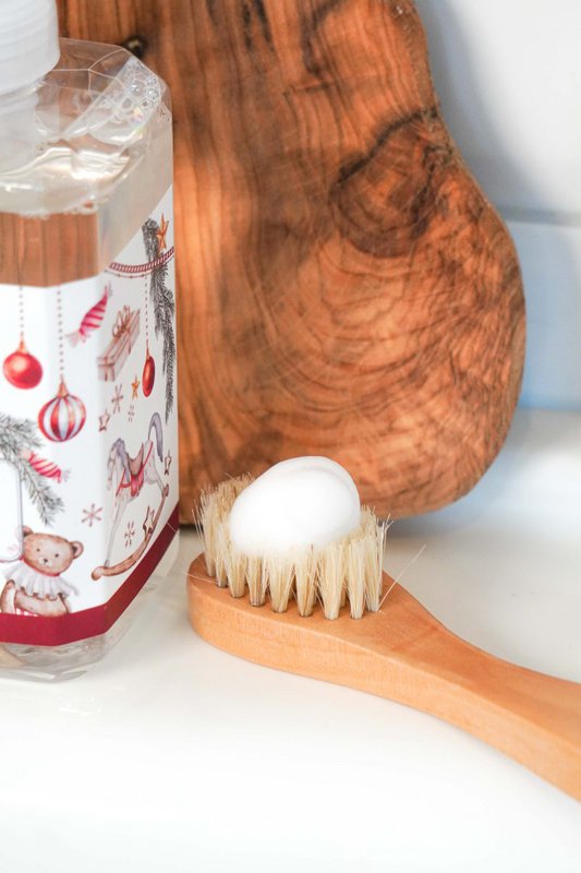 Sapone schiumoso al burro di karité Buone Feste 520 ml Isabelle Rose