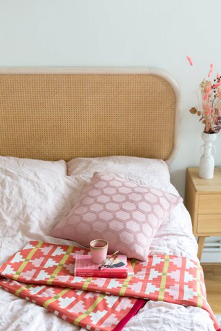 Alf Red Jacquard Throw – Soft Brushed Cotton