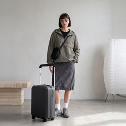 TELA 40 Handgepäckkoffer – Schwarz – Serie 2