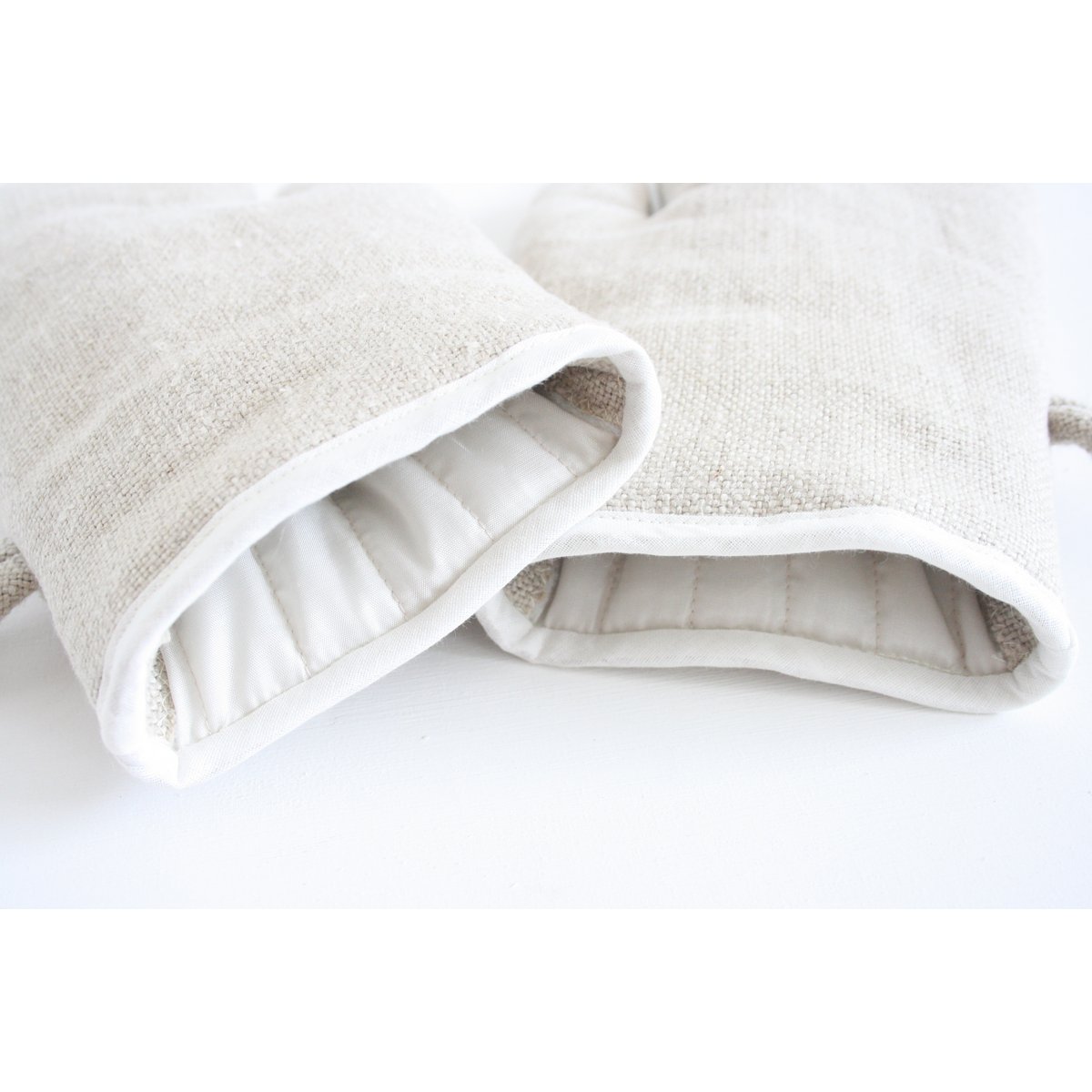 Linen oven gloves
