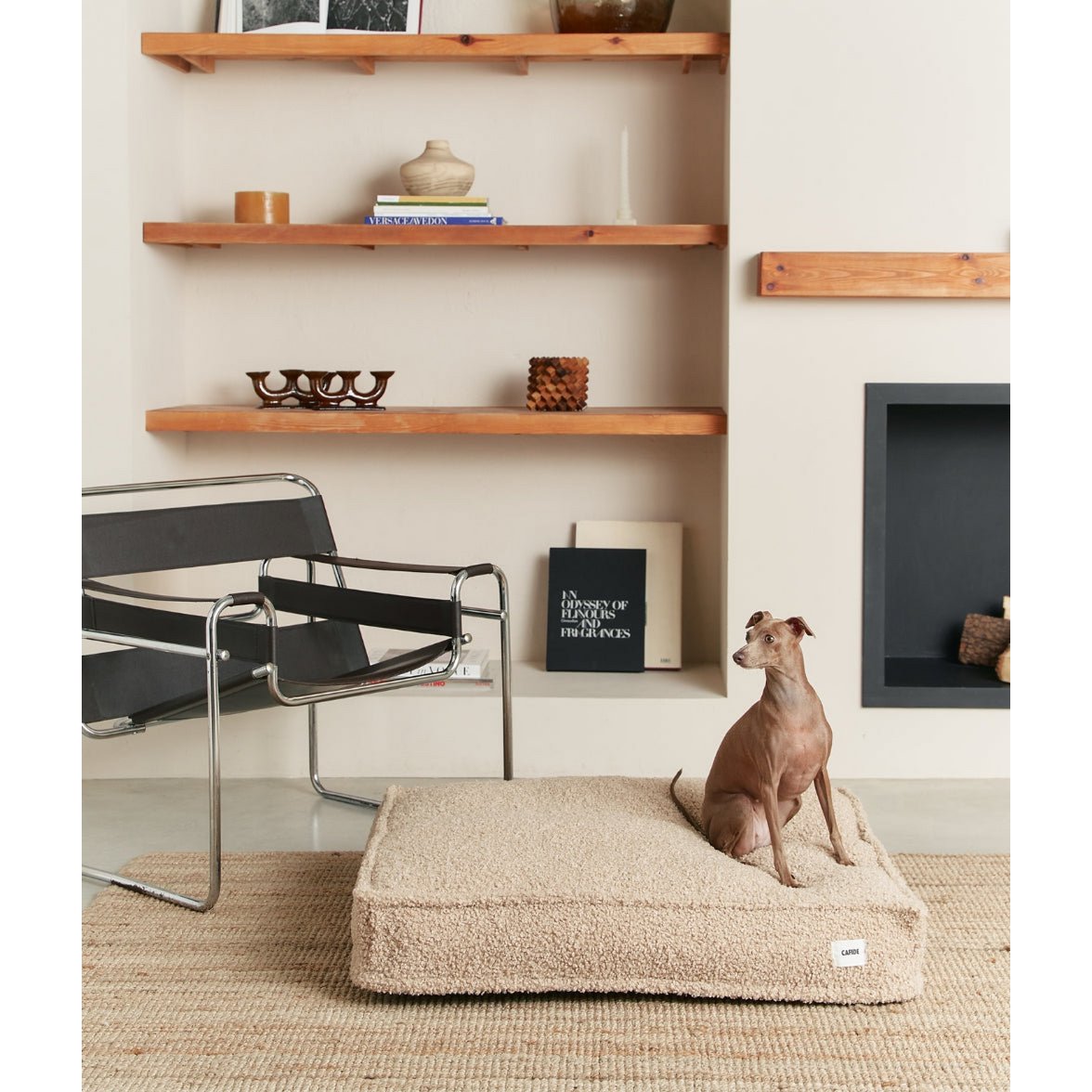 Beige Sheepskin Dog Bed, Cuadra