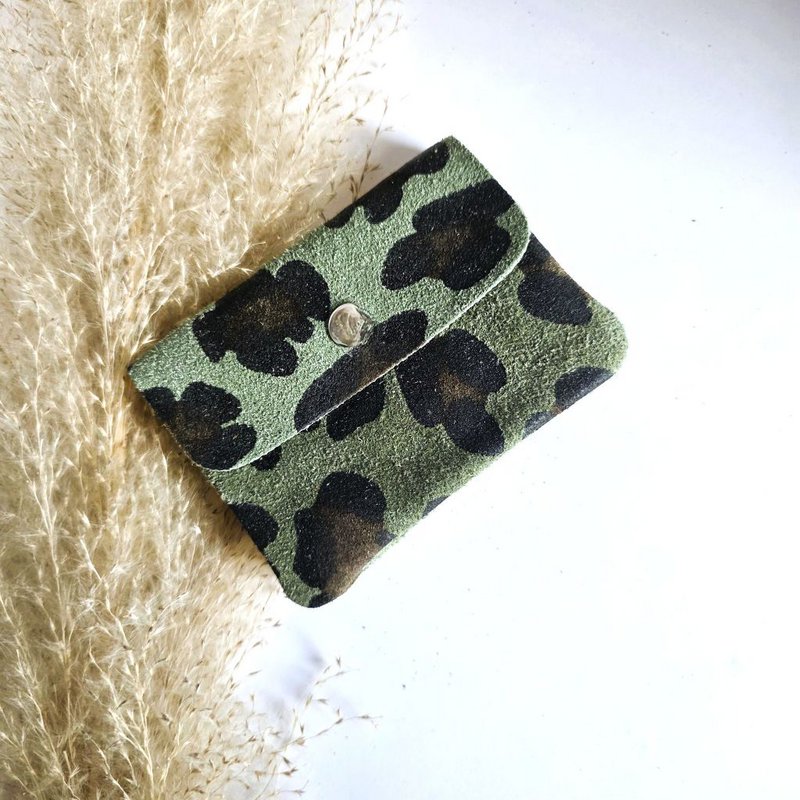 Mini portafoglio leopardato verde
