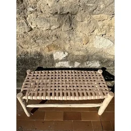 Panca in pelle realizzata a mano - Eleganza tradizionale