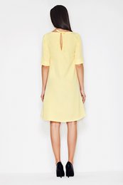 Asymmetrische trapezejurk met korte mouwen, geel