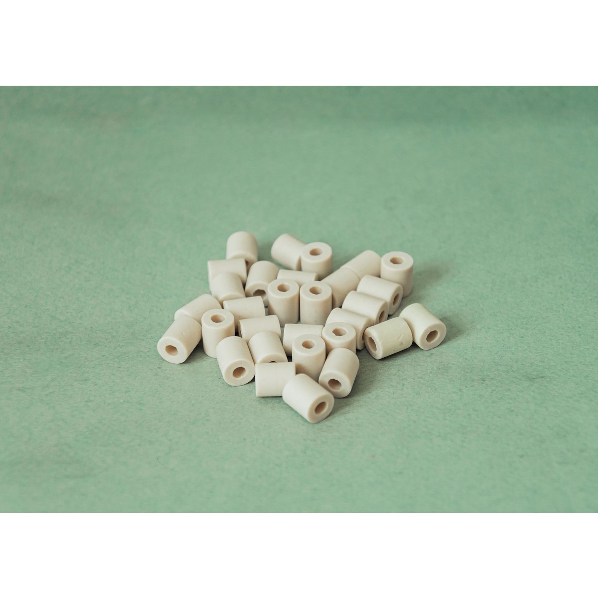 Perle in ceramica grigia sfusa EM®