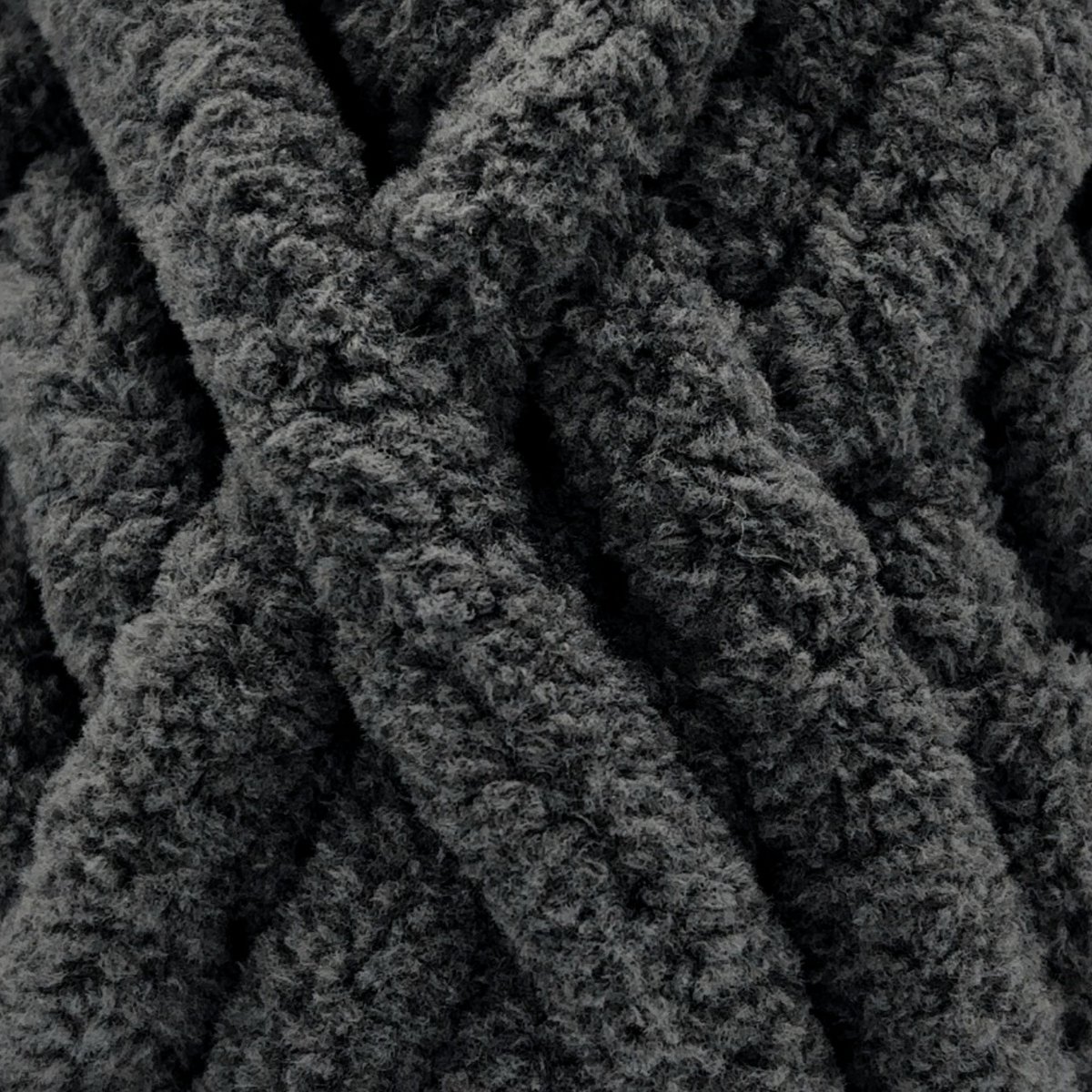 Sensy Chunky Yarn, Blanket Yarn, 7 oz, 28 Yards, Gauge 7 Jumbo