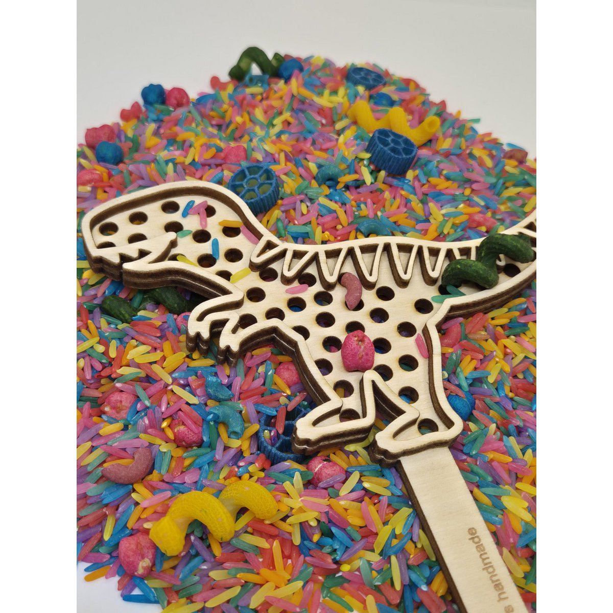 Dino strainer