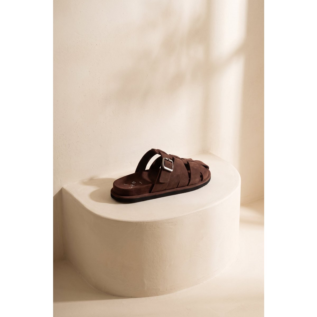 CECILY CHOCOLATE – Fisherman Bio Sandale