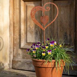 Duetto di cuori decorativi color ruggine da appendere o attaccare a un bastone | Cuori di metallo per la festa della mamma