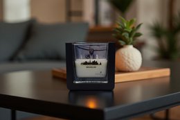 Vela perfumada sorpresa - Ciudades - Bruselas - 235 gr con cera vegana