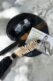 De Macrame Fishbone sleutelhanger - zwart
