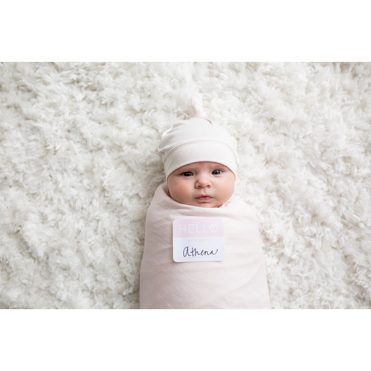 Lulujo Hallo Welt Swaddle & Hat - Pink