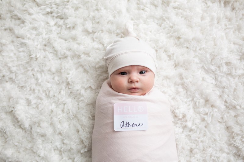 Lulujo Hello World Swaddle & Hat - Pink