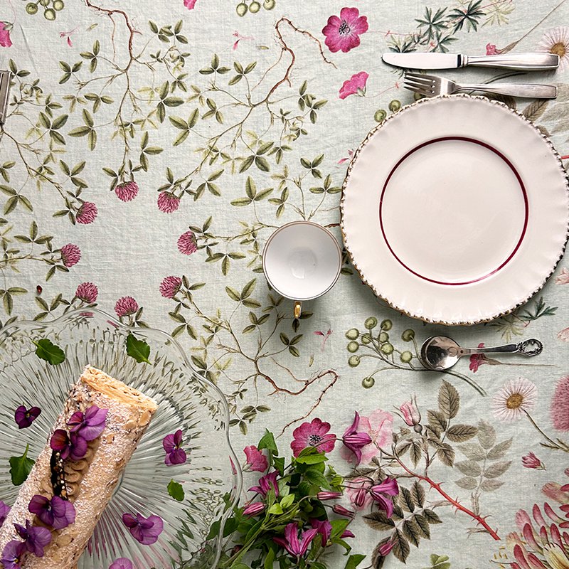 Table cloth extra length - The Flora Danica Atlas