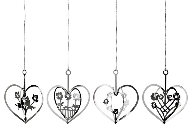 Cuori d'argento con fiori (4 disegni)