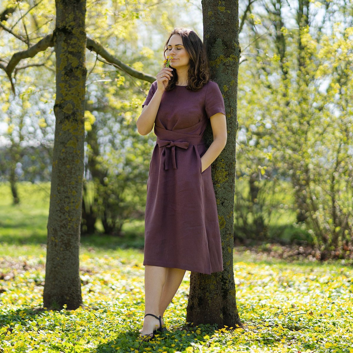 Kopertowa sukienka Obi z krótkim rękawem Milly