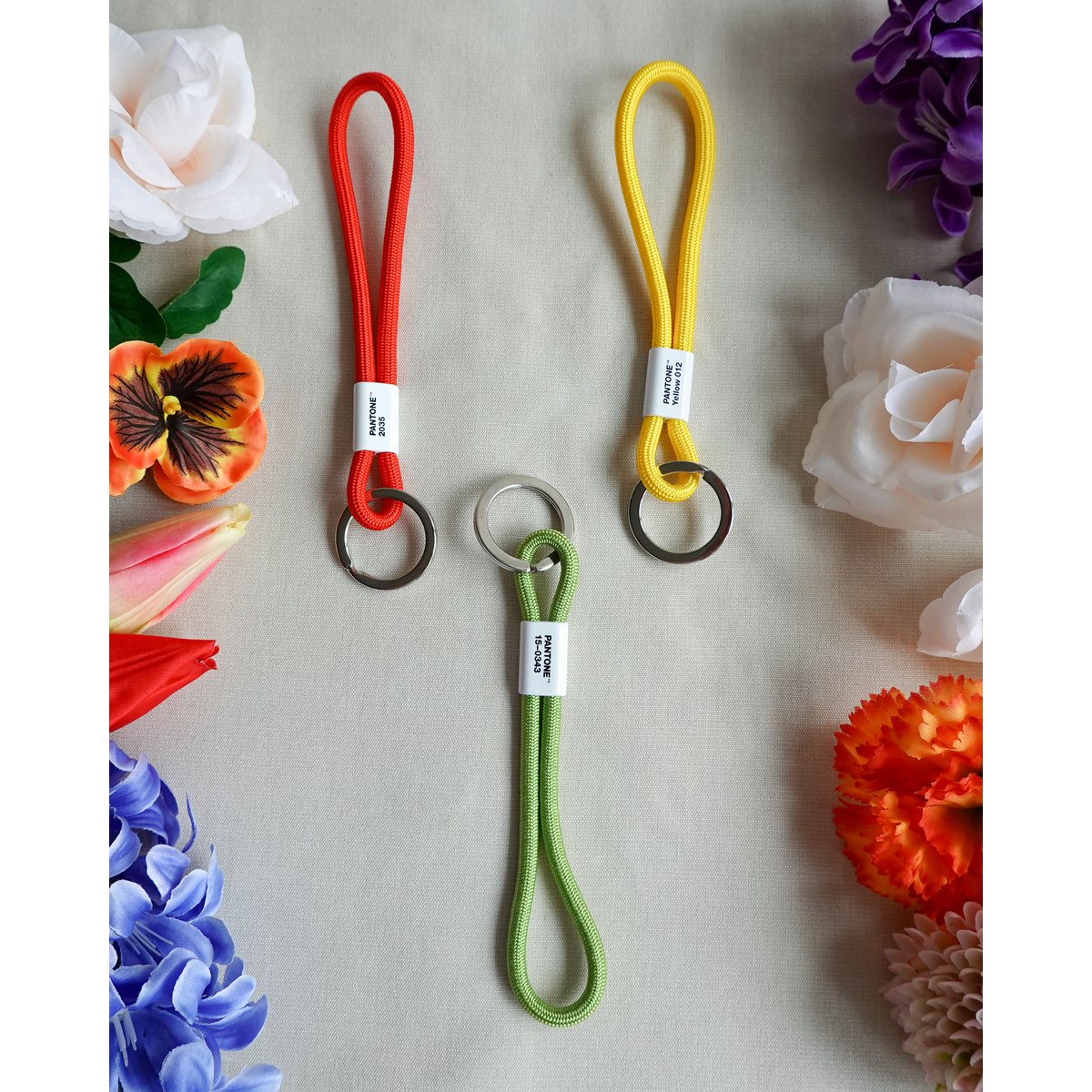 PANTONE KEY CHAIN SHORT