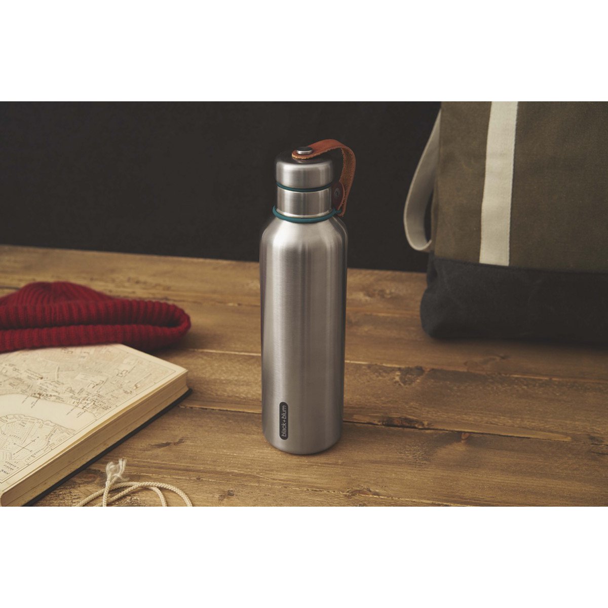 SORT + BLUM isoleret flaske i rustfrit stål | Vandtæt | 750ml | Ocean