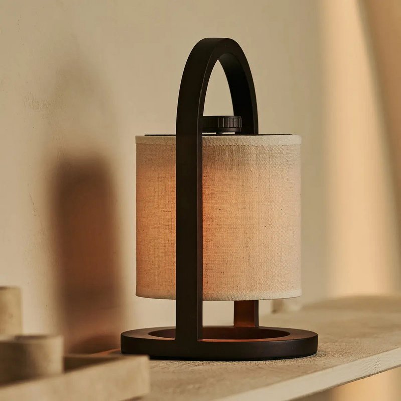 River Dunkelbraune wiederaufladbare Holzlampe