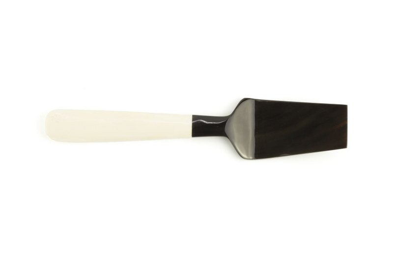 Black horn pie shovel with bone handle